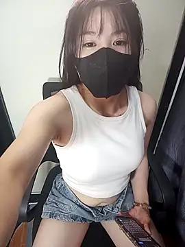 Cherry Le02 online show from February 2026 06:44:01 PM