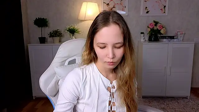 Snapshot of insaneinsomnia chatting on November 2025 09:19:02 AM insaneinsomnia online show from November 2025 09:19:02 AM