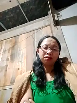 TRIEUTRIEU20 online show from November 2025 03:45:01 PM