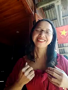 TRIEUTRIEU20 online show from November 2025 03:51:02 AM