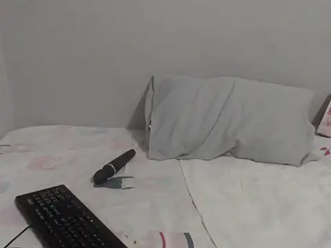 Snapshot of CocoCaramel-X chatting on November 2025 02:12:01 AM CocoCaramel-X online show from November 2025 02:12:01 AM