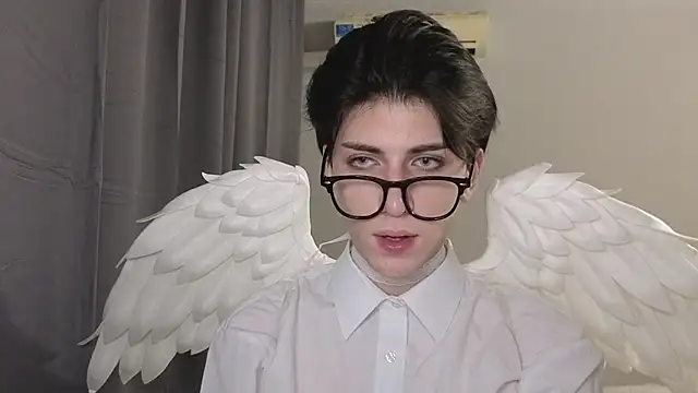 Snapshot of Oliver_star_boy_ chatting on October 2025 05:02:02 PM Oliver star boy online show from October 2025 05:02:02 PM