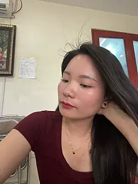 Bee Yellow00 online show from June 2026 04:46:01 AM