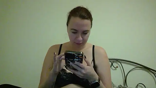 Latexaddictx  online show from January 2026 08:11:02 PM