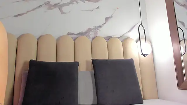 Snapshot of Vittoria__rossi chatting on December 2025 01:09:02 PM Vittoria rossi online show from December 2025 01:09:02 PM