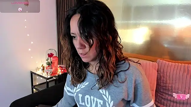 LunaaMorena online show from December 2025 02:22:01 PM