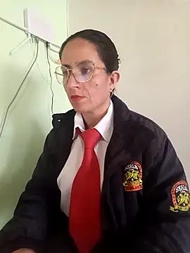 Snapshot of Valentina--1 chatting on November 2025 12:04:02 PM Valentina--1 online show from November 2025 12:04:02 PM