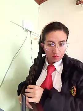 Snapshot of Valentina--1 chatting on November 2025 12:02:02 PM Valentina--1 online show from November 2025 12:02:02 PM