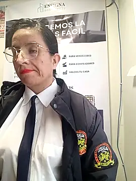 Valentina--1 online show from February 2026 12:00:01 PM