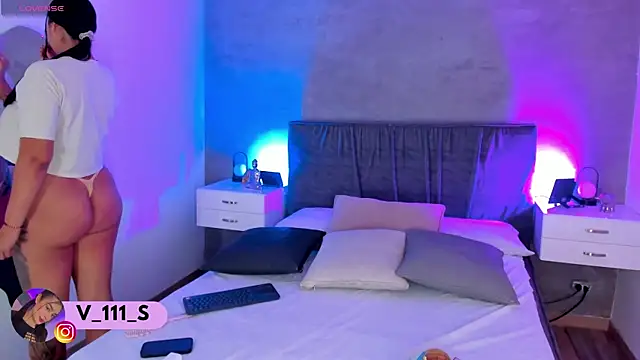 andreanix online show from January 2026 08:25:01 PM