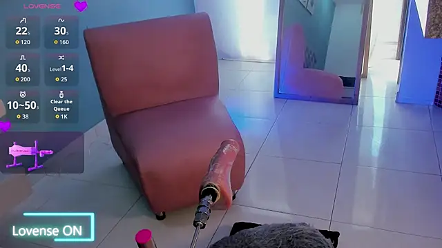 Snapshot of Luna_Raay chatting on February 2026 06:53:01 PM Luna Raay online show from February 2026 06:53:01 PM