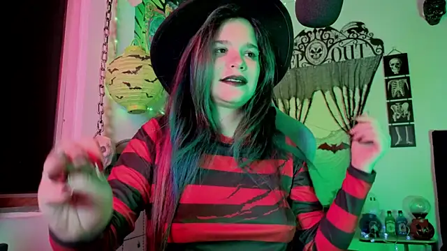 Snapshot of AshGraven chatting on November 2025 04:36:01 AM AshGraven online show from November 2025 04:36:01 AM