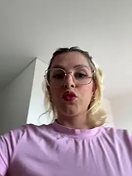 loremusis- online show from November 2025 07:37:01 PM