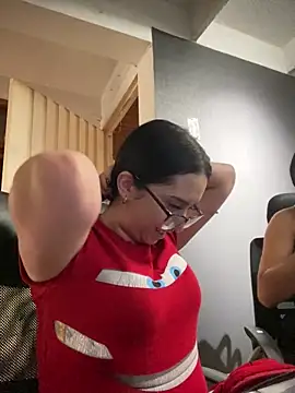 Kloe Novoa online show from February 2026 01:17:01 PM