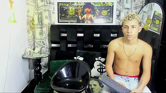 Snapshot of Horny_Duo0 chatting on October 2025 03:29:02 AM Horny Duo0 online show from October 2025 03:29:02 AM