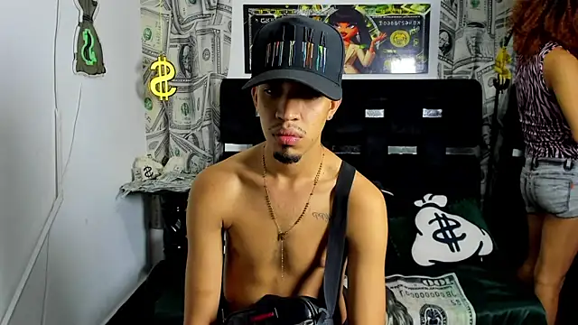 Snapshot of Horny_Duo0 chatting on November 2025 03:17:02 AM Horny Duo0 online show from November 2025 03:17:02 AM