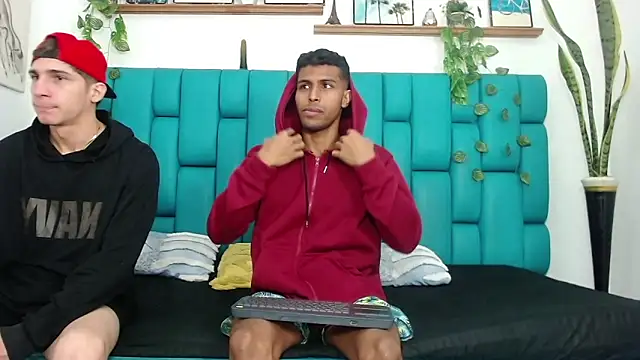 Hot Boys Latinos X online show from October 2025 01:12:01 PM