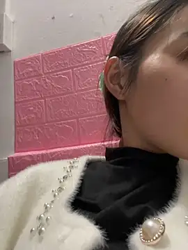 Snapshot of Tina_x chatting on November 2025 04:34:02 PM Tina x online show from November 2025 04:34:02 PM