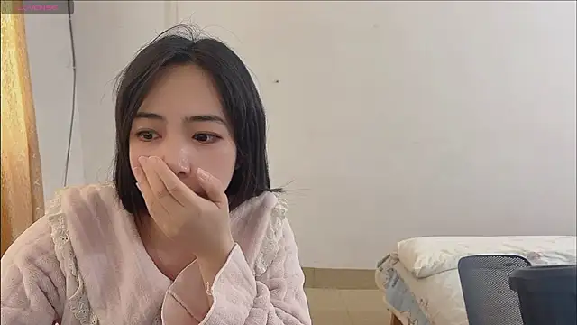 by-Hannah online show from November 2025 02:10:01 AM