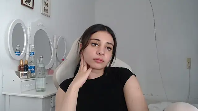 bellefleurrr online show from July 2026 06:00:02 PM