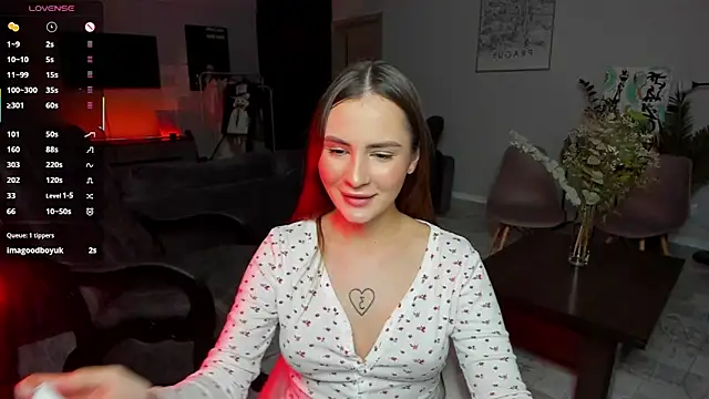 Snapshot of Cleojuice chatting on November 2025 01:32:01 PM Cleojuice online show from November 2025 01:32:01 PM