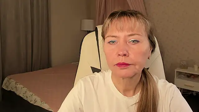 Snapshot of Carla_Vogue chatting on November 2025 03:17:01 AM Carla Vogue online show from November 2025 03:17:01 AM