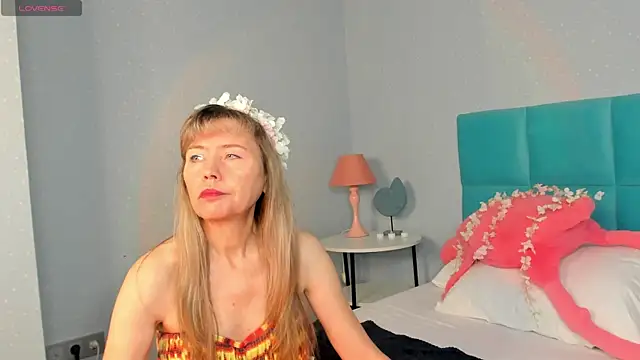 Snapshot of Carla_Vogue chatting on November 2025 03:49:02 AM Carla Vogue online show from November 2025 03:49:02 AM