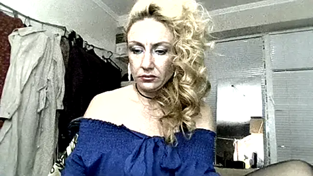 Snapshot of LilaniLoverx chatting on December 2025 04:02:01 PM LilaniLoverx online show from December 2025 04:02:01 PM