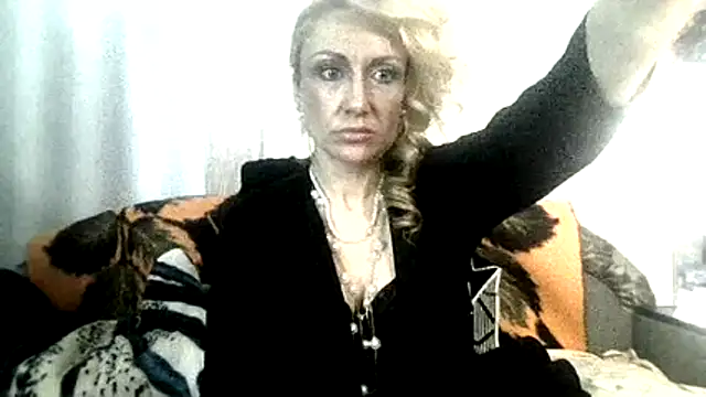 Snapshot of LilaniLoverx chatting on December 2025 12:16:01 AM LilaniLoverx online show from December 2025 12:16:01 AM