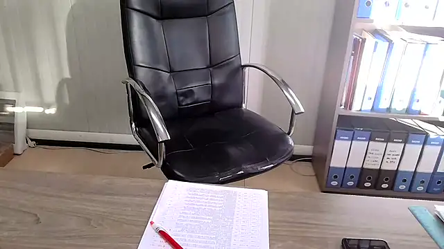 Evasionee online show from November 2025 08:05:01 AM