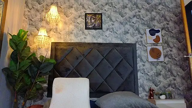 Indi rave online show from November 2025 01:32:02 PM