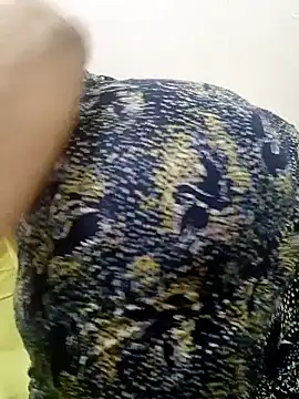 Mama Queeen online show from October 2025 03:08:01 PM