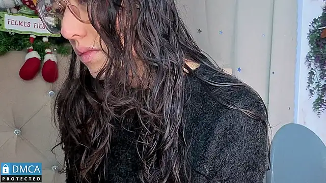 Snapshot of eva_delight_ chatting on December 2025 11:08:01 AM eva delight online show from December 2025 11:08:01 AM