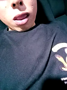 robinhd1234 online show from December 2025 11:12:01 PM