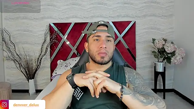 Snapshot of Denver_lux chatting on October 2025 12:30:01 PM Denver lux online show from October 2025 12:30:01 PM