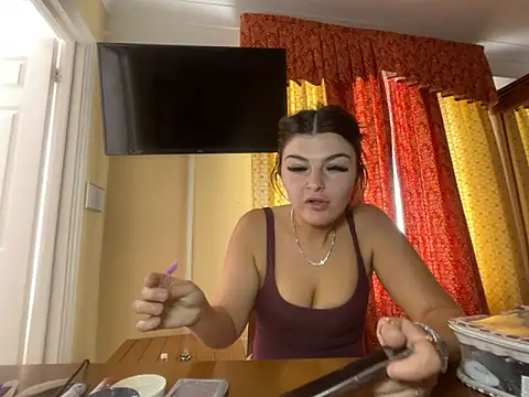 Snapshot of rosie-hipstergal chatting on June 2026 01:46:01 PM rosie-hipstergal online show from June 2026 01:46:01 PM