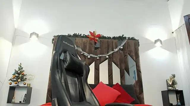 MATEO DILUCA online show from December 2025 10:13:02 AM