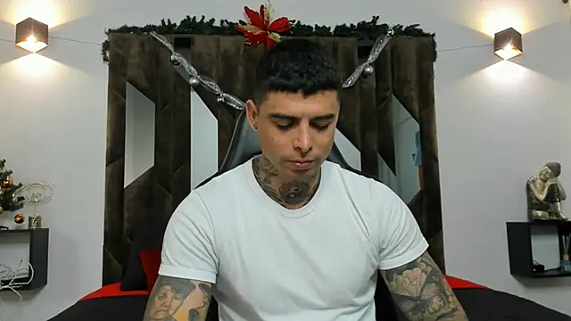 MATEO DILUCA online show from December 2025 04:05:01 PM