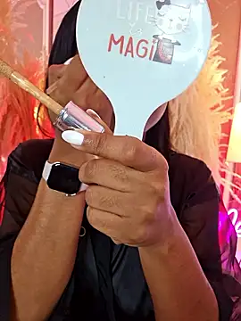 LizyTayloor online show from November 2025 01:21:02 PM