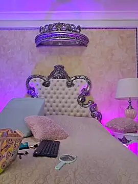 LizyTayloor online show from November 2025 01:06:02 PM