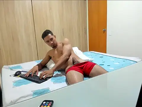 Snapshot of bbenboxer chatting on November 2025 10:36:01 PM bbenboxer online show from November 2025 10:36:01 PM