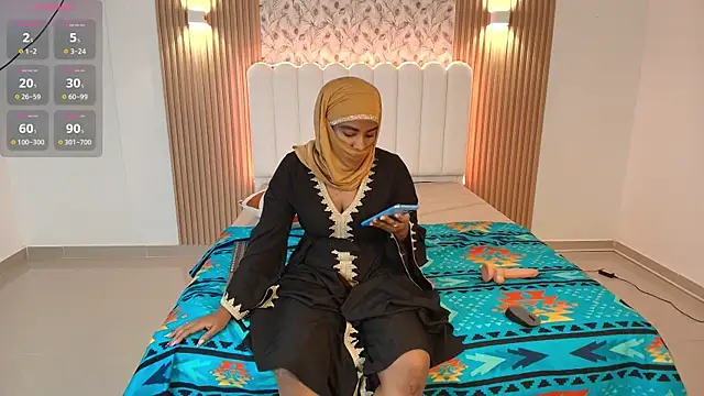 Snapshot of Lina_arabiann chatting on December 2025 12:03:02 PM Lina arabiann online show from December 2025 12:03:02 PM