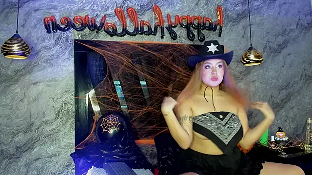 Snapshot of VelvetKiss_ chatting on October 2025 04:52:01 PM VelvetKiss online show from October 2025 04:52:01 PM