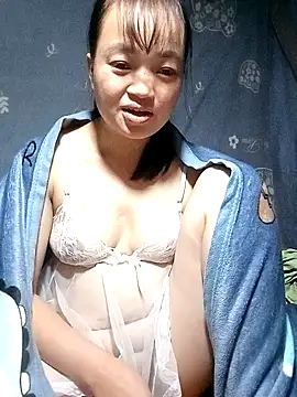 Snapshot of Noelle-e chatting on November 2025 01:24:02 PM Noelle-e online show from November 2025 01:24:02 PM