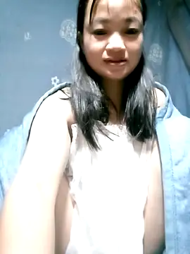 Snapshot of Noelle-e chatting on November 2025 11:20:02 PM Noelle-e online show from November 2025 11:20:02 PM