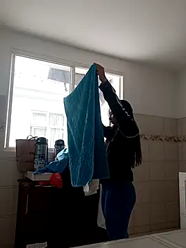 Snapshot of ErosyVenus69 chatting on December 2025 06:13:02 PM ErosyVenus69 online show from December 2025 06:13:02 PM