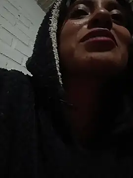 YeseniaRodriguez3 online show from November 2025 12:22:02 AM