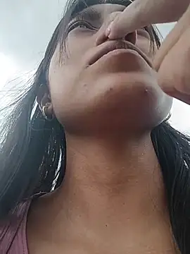 YeseniaRodriguez3 online show from November 2025 05:35:02 PM