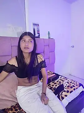 YeseniaRodriguez3 online show from June 2026 12:59:01 PM