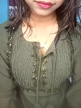 cute mahi07 online show from December 2025 12:01:02 PM